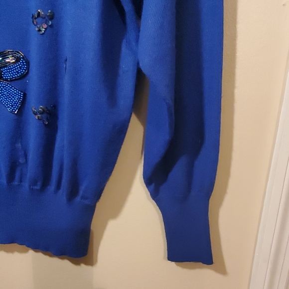 Royal Blue Embroidered Christmas Bow Sweater Large - Picture 3 of 6